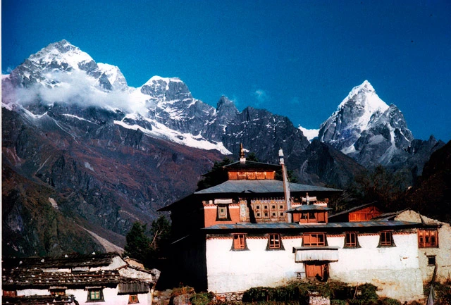 Everest Base Camp Trek – 18 Days